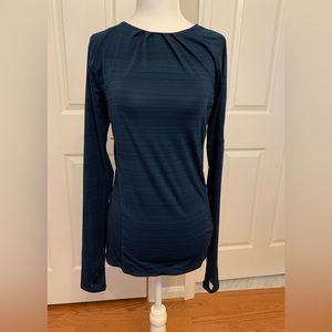 Athleta Top Rashguard